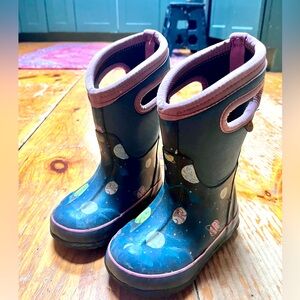 Kid’s winter boots